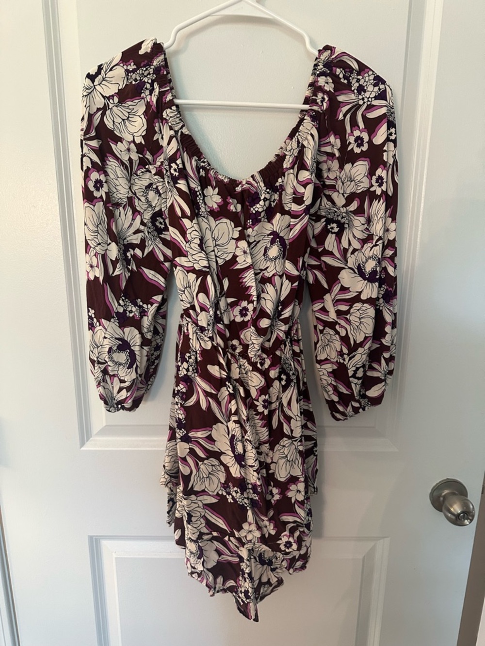 Express Floral Off The Shoulder Romper - Picture 3 of 4